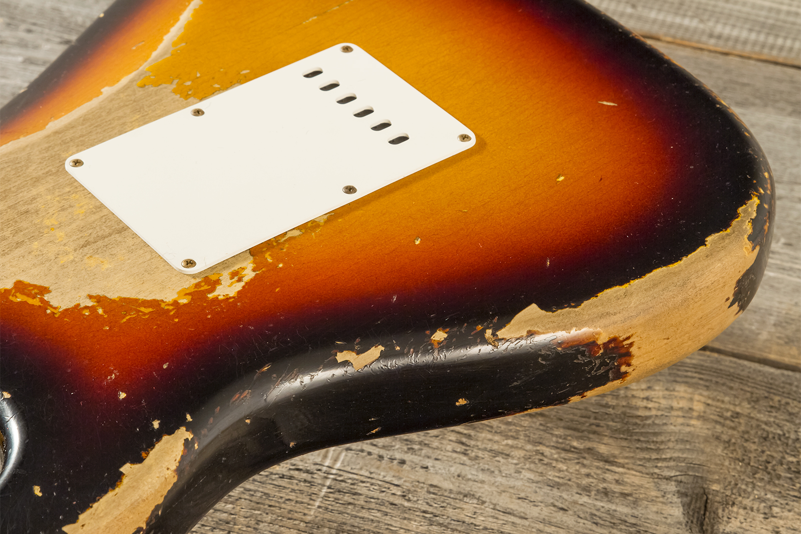 Fender Custom Shop Strat 1961 Bone Tone 3s Trem #cz584251 - Super Heavy Relic 3-color Sunburst - E-Gitarre in Str-Form - Variation 9