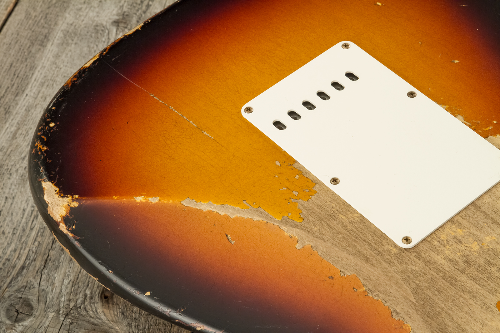Fender Custom Shop Strat 1961 Bone Tone 3s Trem #cz584251 - Super Heavy Relic 3-color Sunburst - E-Gitarre in Str-Form - Variation 10