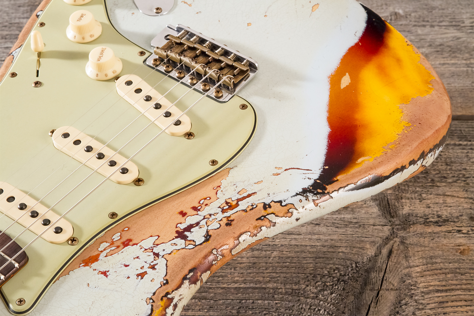 Fender Custom Shop Strat 1961 Bone Tone 3s Trem Rw #cz583129 - Super Heavy Relic Sonic Blue O. 3-color Sunburst - E-Gitarre in Str-Form - Variation 3