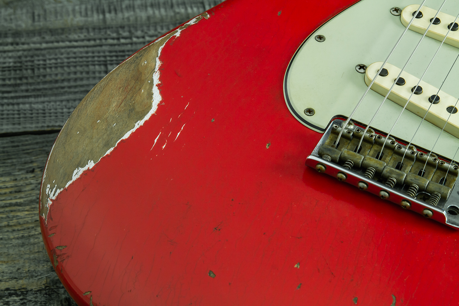 Fender Custom Shop Strat 1963 Mb A.macnutt 3s Trem Rw #r144111 - Relic Fiesta Red - E-Gitarre in Str-Form - Variation 3