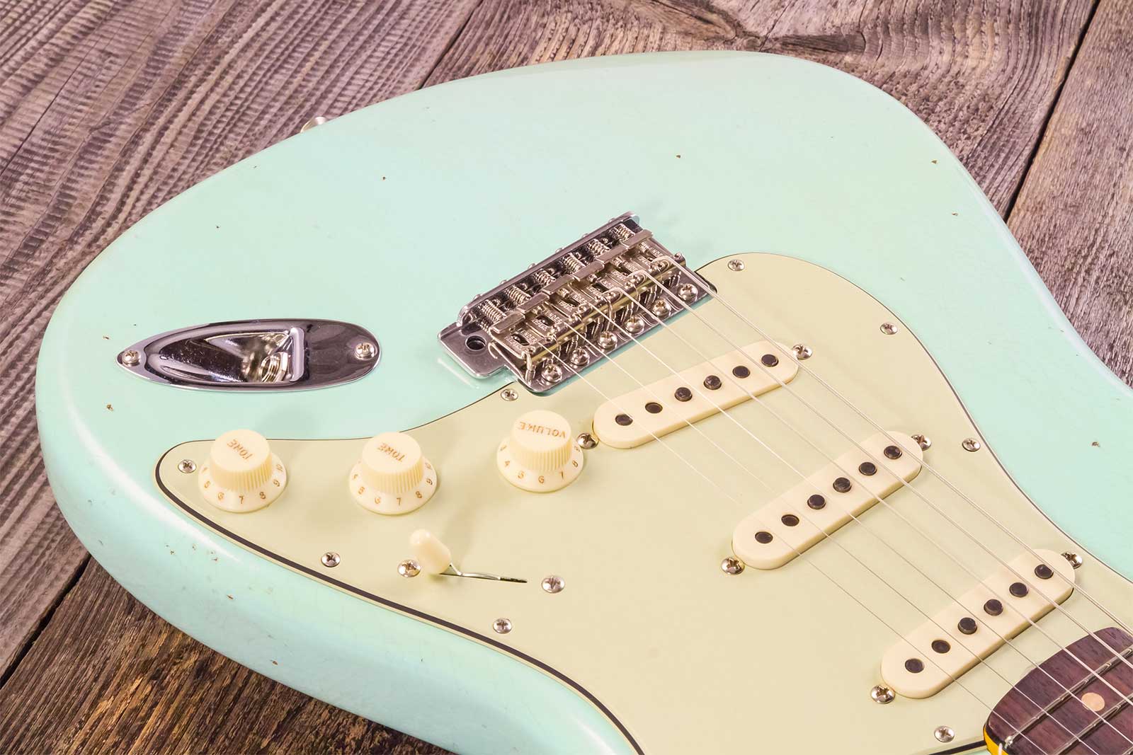 Fender Custom Shop Strat 1964 3s Trem Rw #cz579859 - Journey Man Relic Aged Surf Green - E-Gitarre in Str-Form - Variation 4