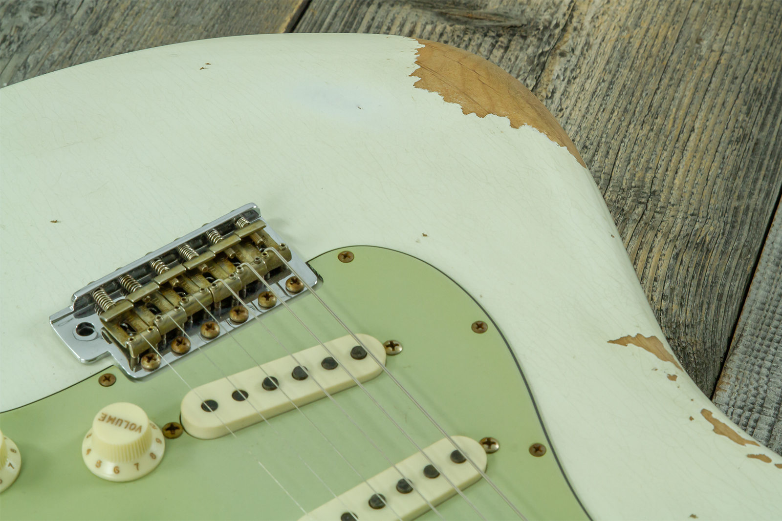 Fender Custom Shop Strat 1964 L-series 3s Trem Rw #l11710 - Heavy Relic Olympic White - E-Gitarre in Str-Form - Variation 5
