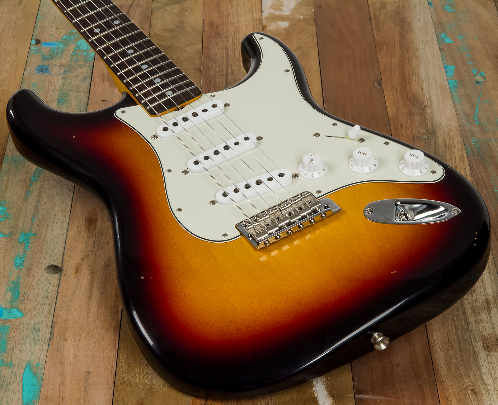 Fender Custom Shop Strat 1964 Rw #r114936 - Journeyman Relic 3-color Sunburst - E-Gitarre in Str-Form - Variation 3