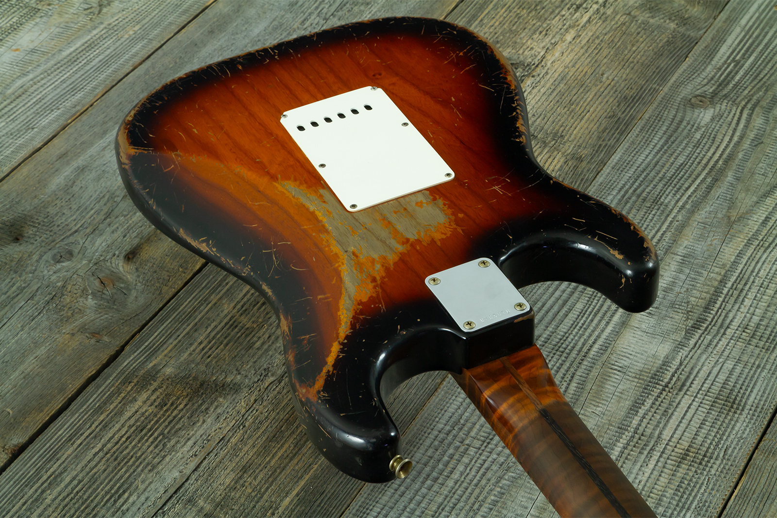 Fender Custom Shop Strat 50s Mb A.macnutt 3s Trem Rw #r132343 - Heavy Relic 2-color Sunburst - E-Gitarre in Str-Form - Variation 10
