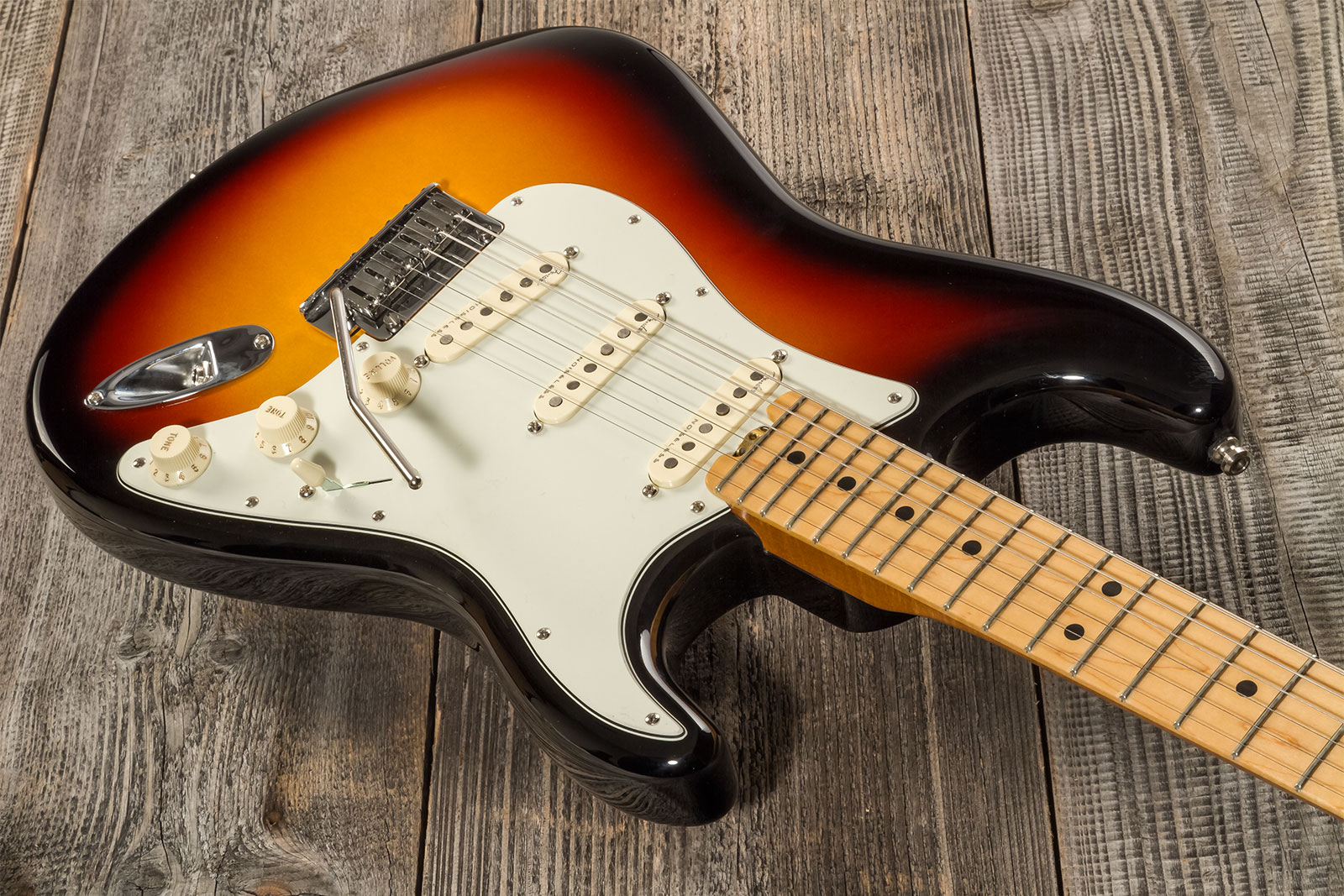 Fender Custom Shop Strat Elite 3s Trem Mn #xn15588 - Nos 3-color Sunburst - E-Gitarre in Str-Form - Variation 2