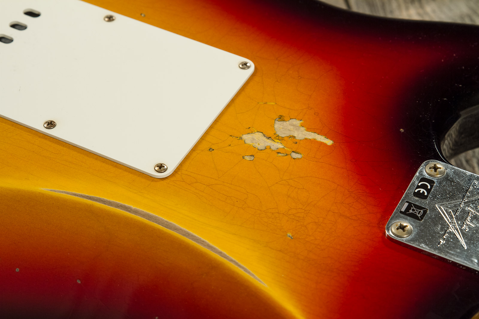 Fender Custom Shop Strat Late 1964 3s Trem Rw #cz569756 - Relic Target 3-color Sunburst - E-Gitarre in Str-Form - Variation 6