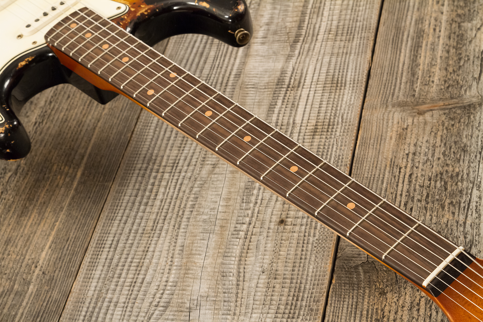 Fender Custom Shop Strat Masterbuilt L.perry 3s Trem Rw #r132309 - Heavy Relic 2-color Sunburst - E-Gitarre in Str-Form - Variation 9