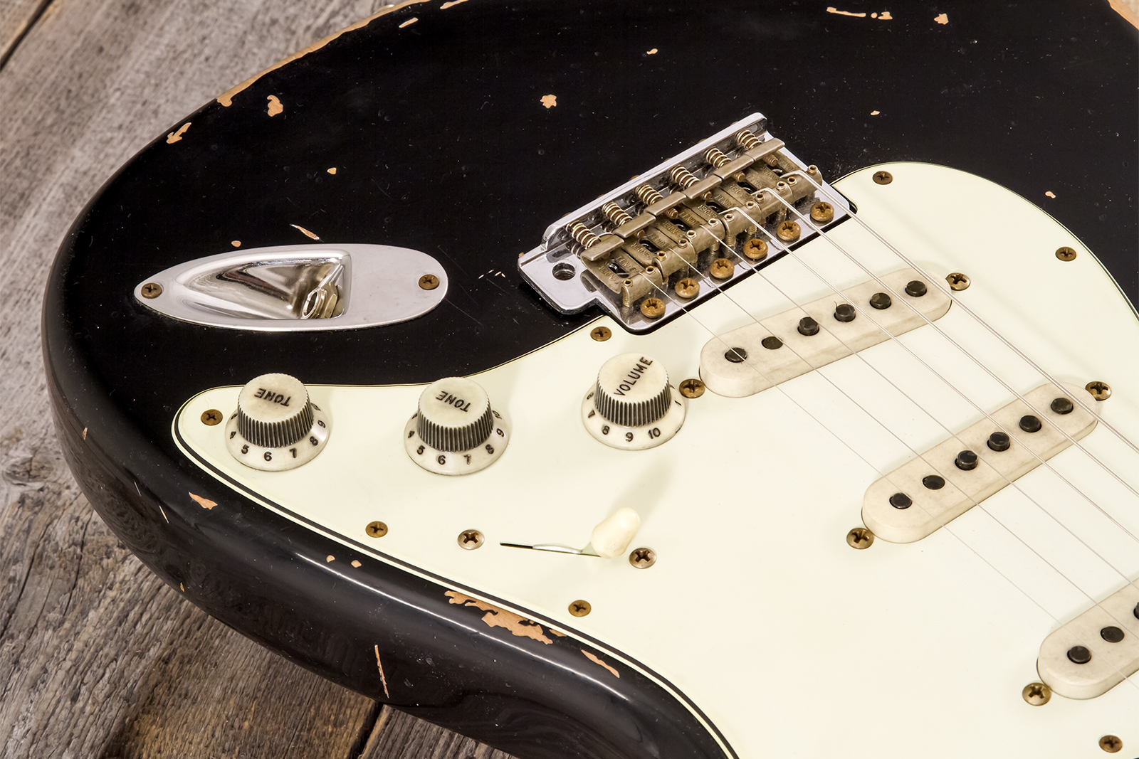 Fender Custom Shop Strat Michael Landau 1968 Signature Trem 3s #r138684 - Relic Black - E-Gitarre in Str-Form - Variation 3