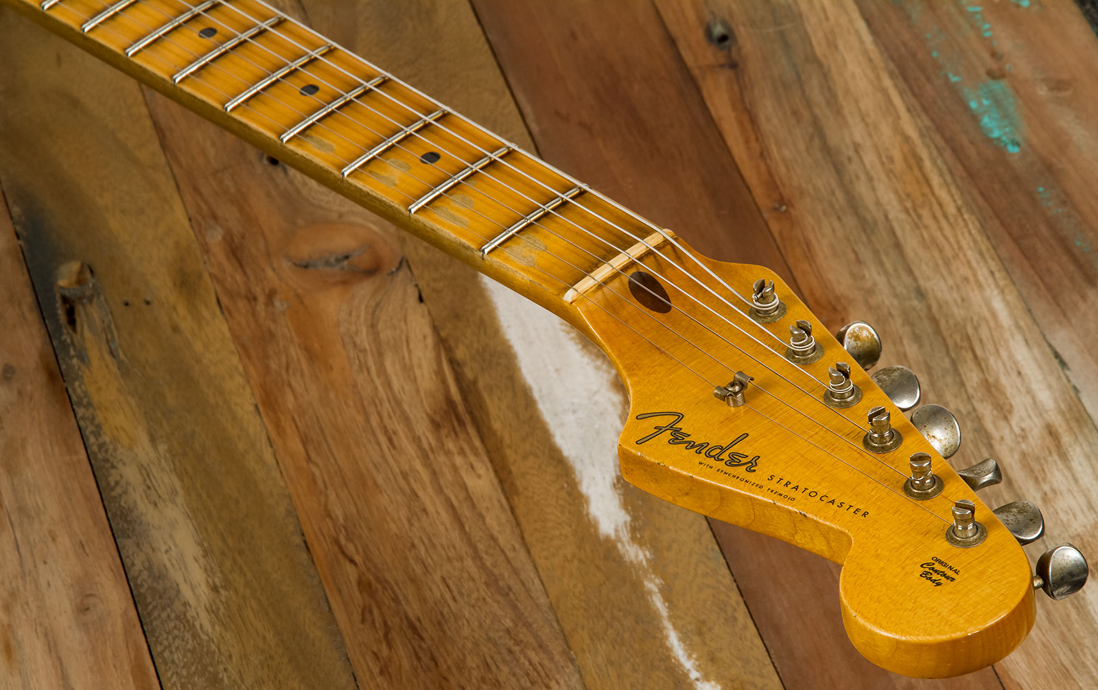 Fender Custom Shop Strat Poblano Ii 3s Trem Mn #cz555378 - Relic Olympic White - E-Gitarre in Str-Form - Variation 5