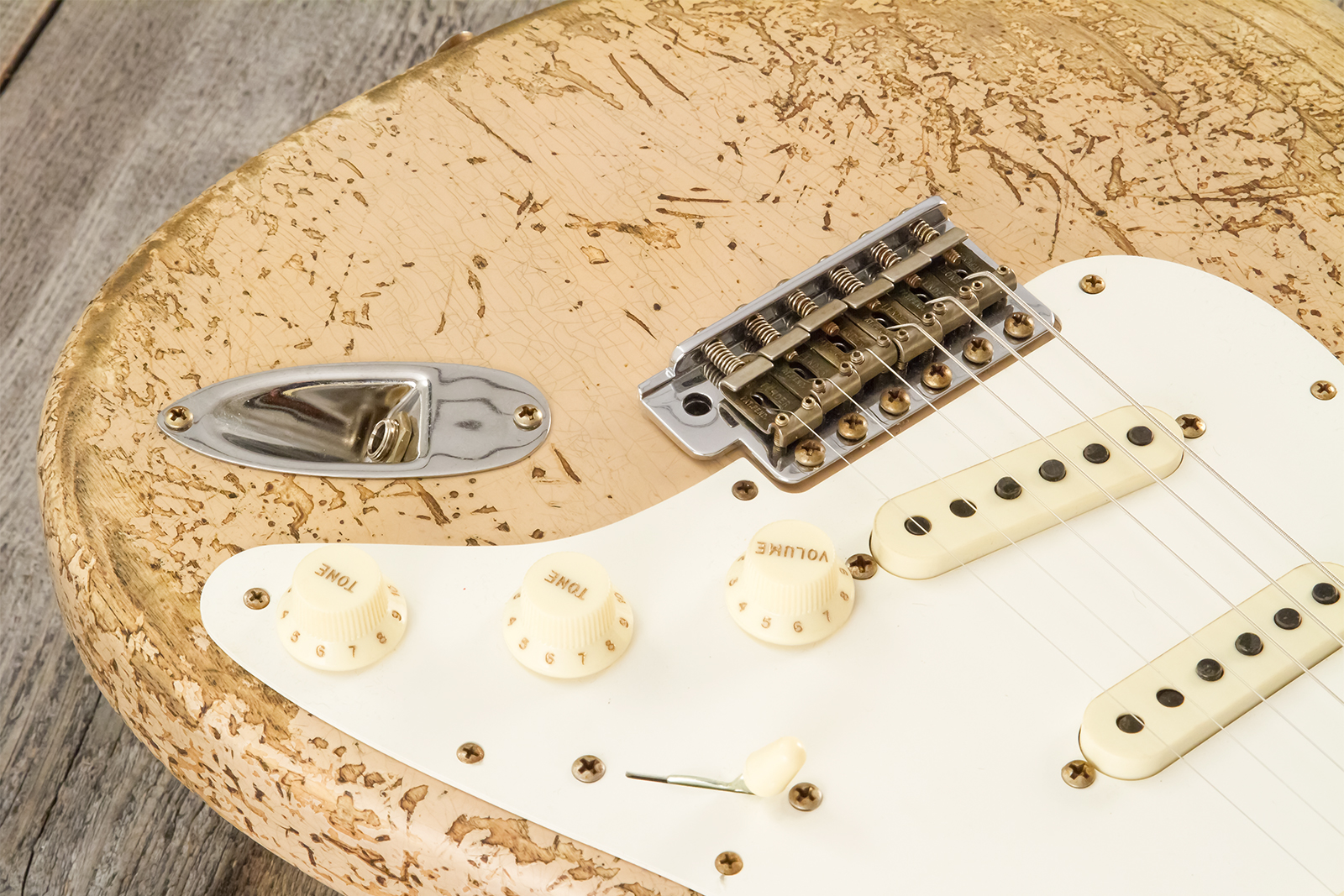 Fender Custom Shop Strat Red Hot 3s Trem #cz584115 - Super Heavy Relic White Blonde - E-Gitarre in Str-Form - Variation 4