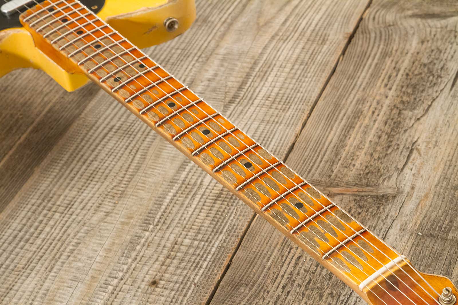 Fender Custom Shop Tele 1953 2s Ht Mn #r128654 - Super Heavy Relic Natural Blonde - E-Gitarre in Str-Form - Variation 4