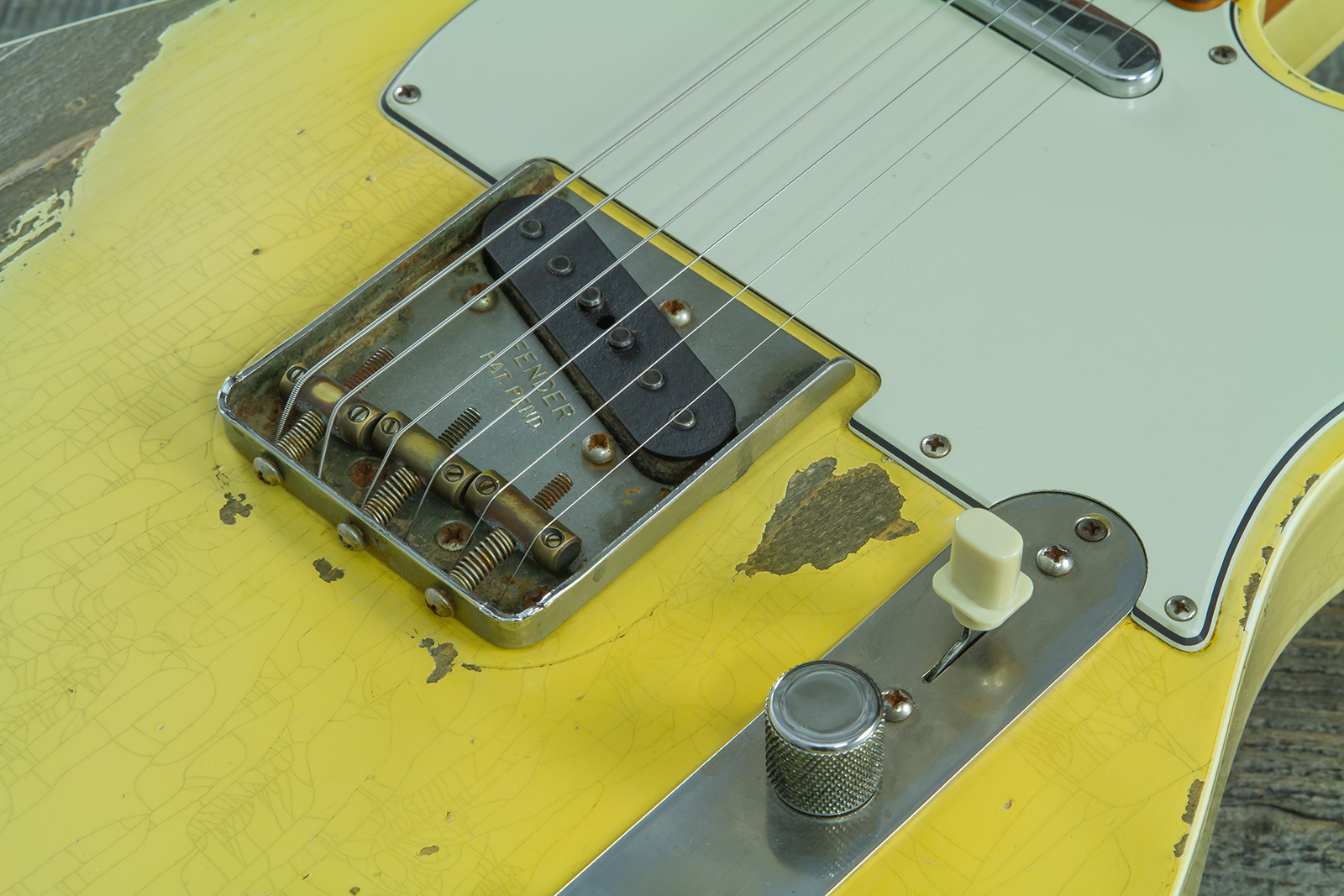 Fender Custom Shop Tele 1960 Custom Mb D.wilson 2s Ht Rw #cz547696 - Heavy Relic Aged Vintage White - E-Gitarre in Teleform - Variation 4