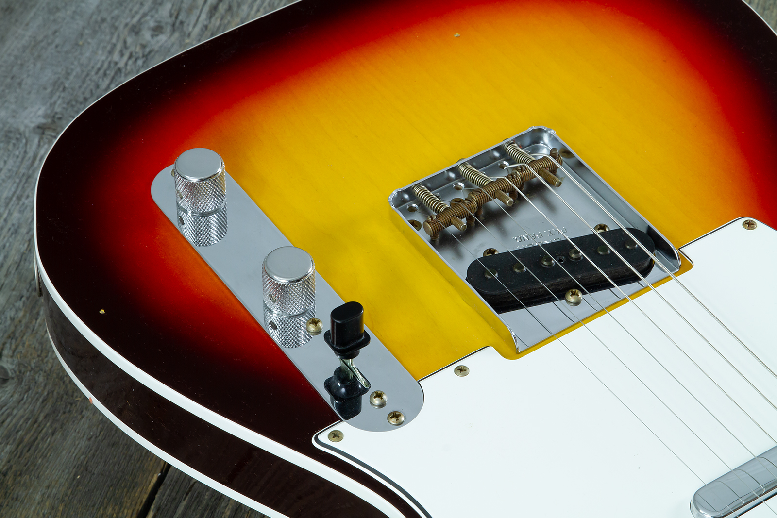 Fender Custom Shop Tele 1960 Vintage Custom 2s Ht Rw #r147862 - Journeyman Relic 3-color Sunburst - E-Gitarre in Teleform - Variation 3