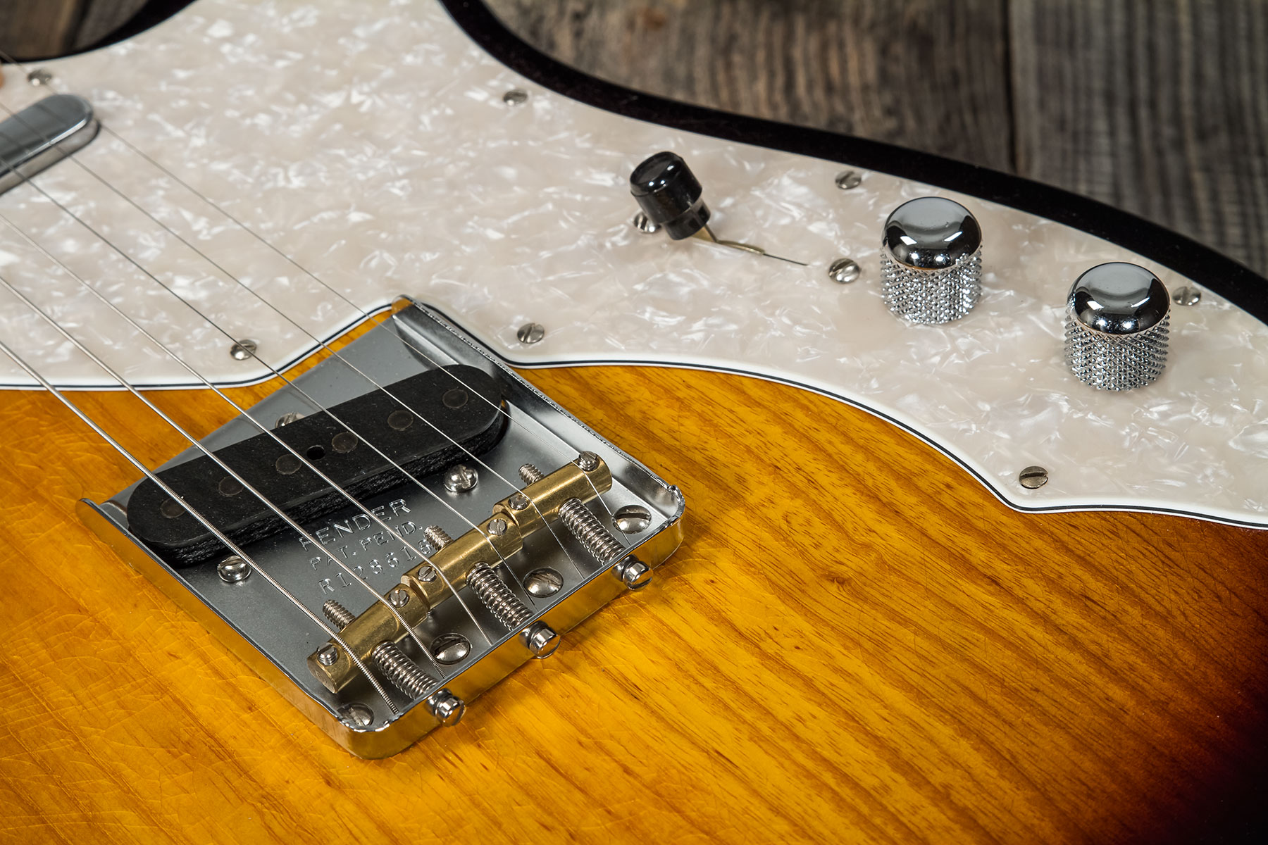 Fender Custom Shop Tele Thinline '50s 2s Ht Mn #r128616 - Closet Classic 2-color Sunburst - E-Gitarre in Teleform - Variation 5