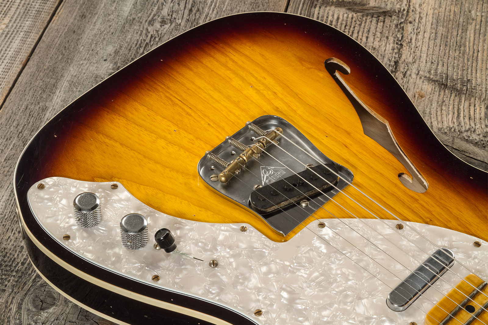 Fender Custom Shop Tele Thinline 50s Mn #cz574212 - Journeyman Relic Aged 2-color Sunburst - E-Gitarre in Teleform - Variation 4