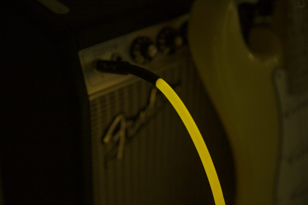 Fender Pro Glow In The Dark Instrument Cable Droit/droit 18.6ft Orange - Kabel - Variation 3