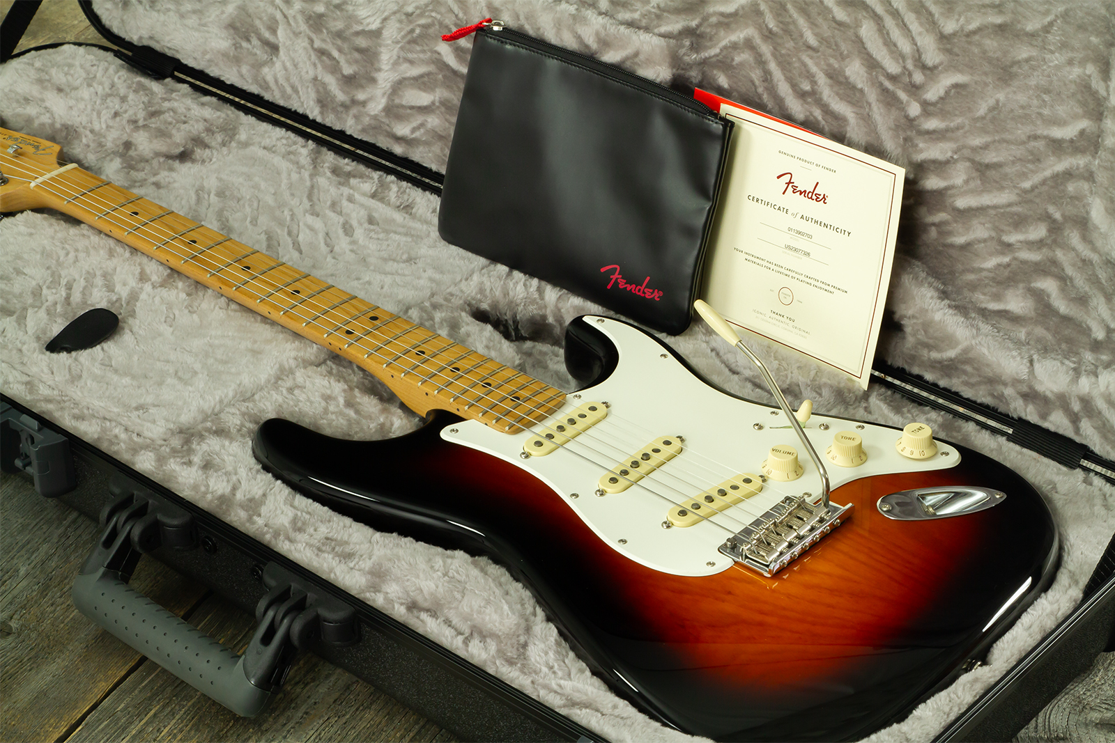 Fender Strat American Pro Ii Ltd 3s Trem Mn #us23077326 - 2-color Sunburst - E-Gitarre in Str-Form - Variation 13