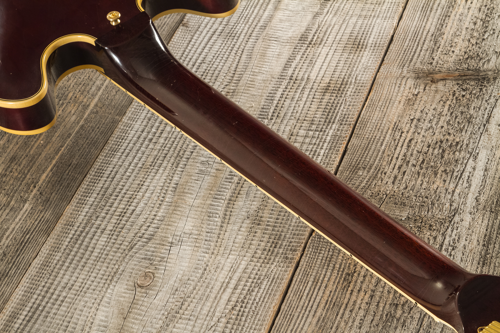 Gibson Custom Shop Bb King Es355 1974 Rumble In The Jungle 2h Trem Eb #bbes33523 - Murphy Lab Light Aged Walnut - Semi-Hollow E-Gitarre - Variation 10