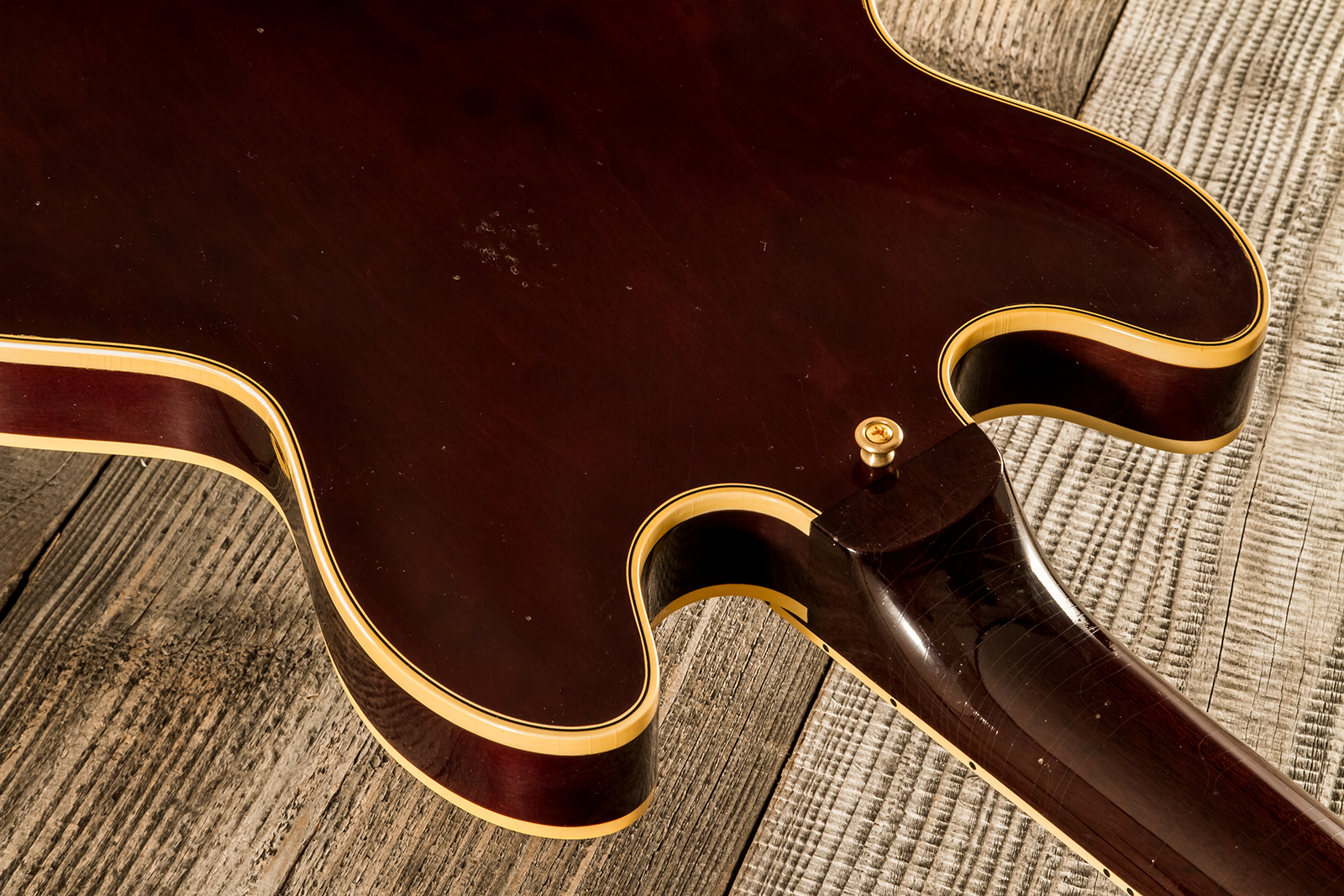 Gibson Custom Shop Bb King Es355 1974 Rumble In The Jungle 2h Trem Eb #bbes33523 - Murphy Lab Light Aged Walnut - Semi-Hollow E-Gitarre - Variation 9