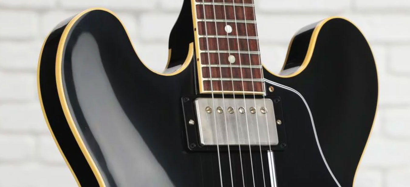 Gibson Custom Shop Historic Es-335 1961 Reissue 2h Ht Rw - Vos Ebony - Semi-Hollow E-Gitarre - Variation 1