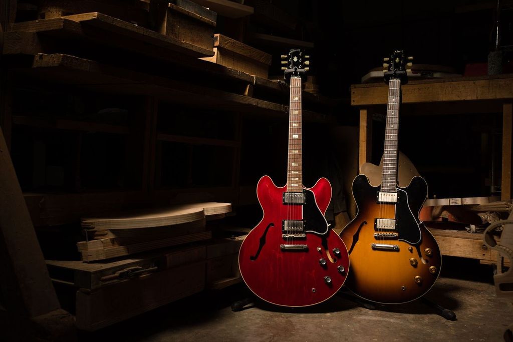 Gibson Custom Shop Historic Es335 Reissue 1961 2h Ht Rw - Vos Sixties Cherry - Semi-Hollow E-Gitarre - Variation 4