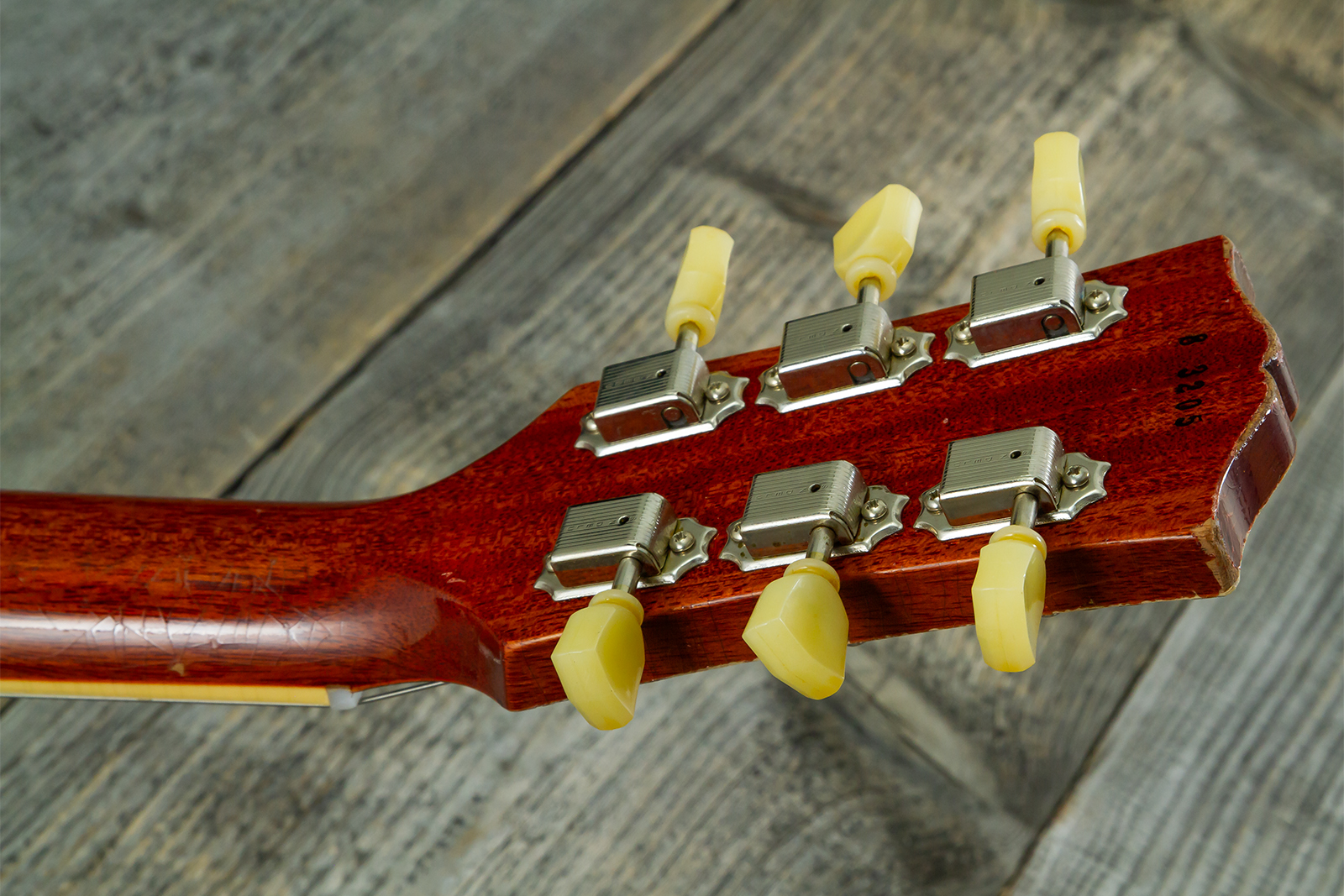 Gibson Custom Shop Les Paul Standard 1958 Reissue 2h Ht Rw #83205 - Murphy Lab Heavy Aged Lemon Burst - Single-Cut-E-Gitarre - Variation 11