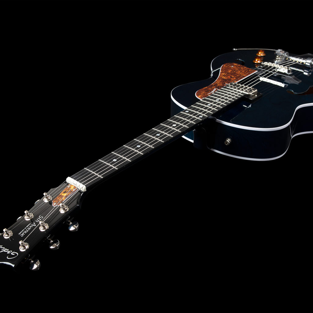 Godin 5th Avenue Night Club H Tv Jones Trem Bigsby Ric - Indigo Blue - Semi-Hollow E-Gitarre - Variation 3