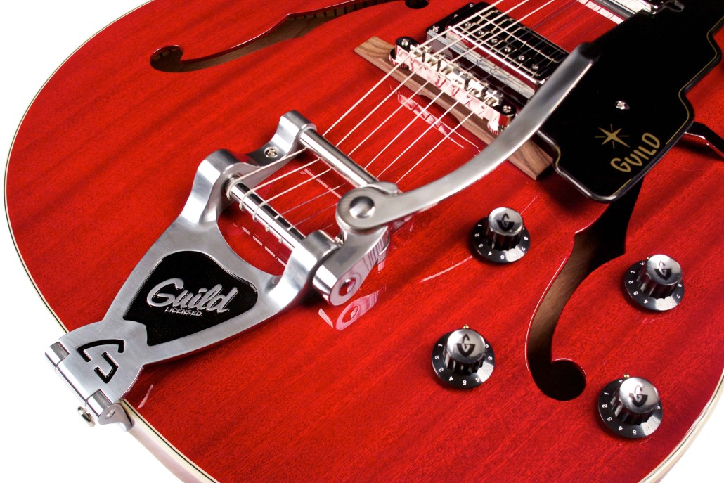 Guild Starfire V Newark St Hh Bigsby Rw - Cherry Red - Semi-Hollow E-Gitarre - Variation 3