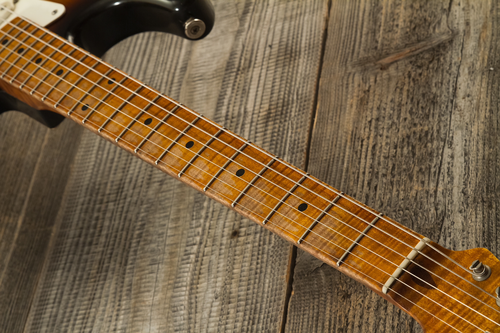 Haar Guitars Trad S 3s Lindy Fralin Trem Mn #42272 - Aged 2-tone Tobacco - E-Gitarre in Str-Form - Variation 6