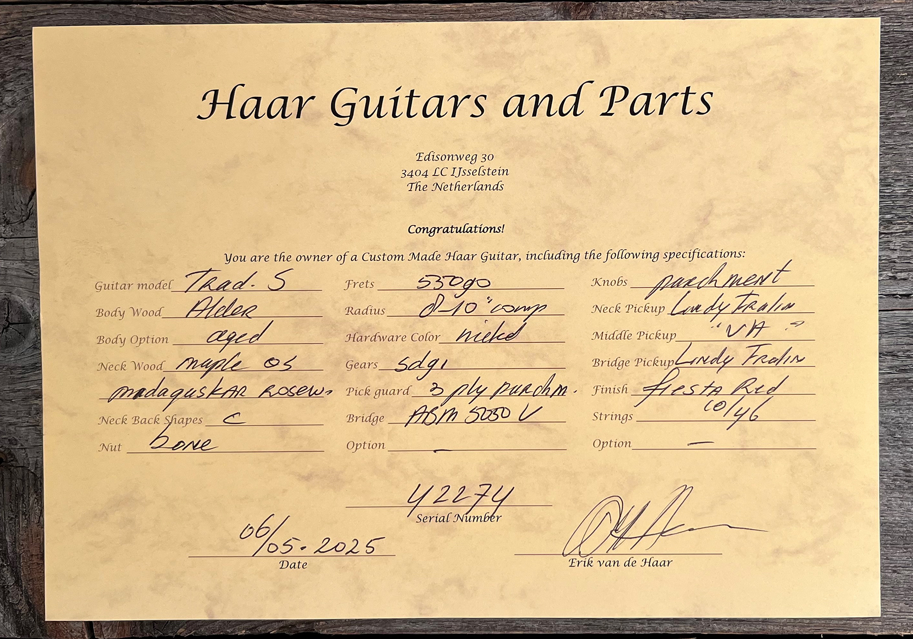 Haar Guitars Trad S 3s Lindy Fralin Trem Rw #42274 - Aged Fiesta Red - E-Gitarre in Str-Form - Variation 10