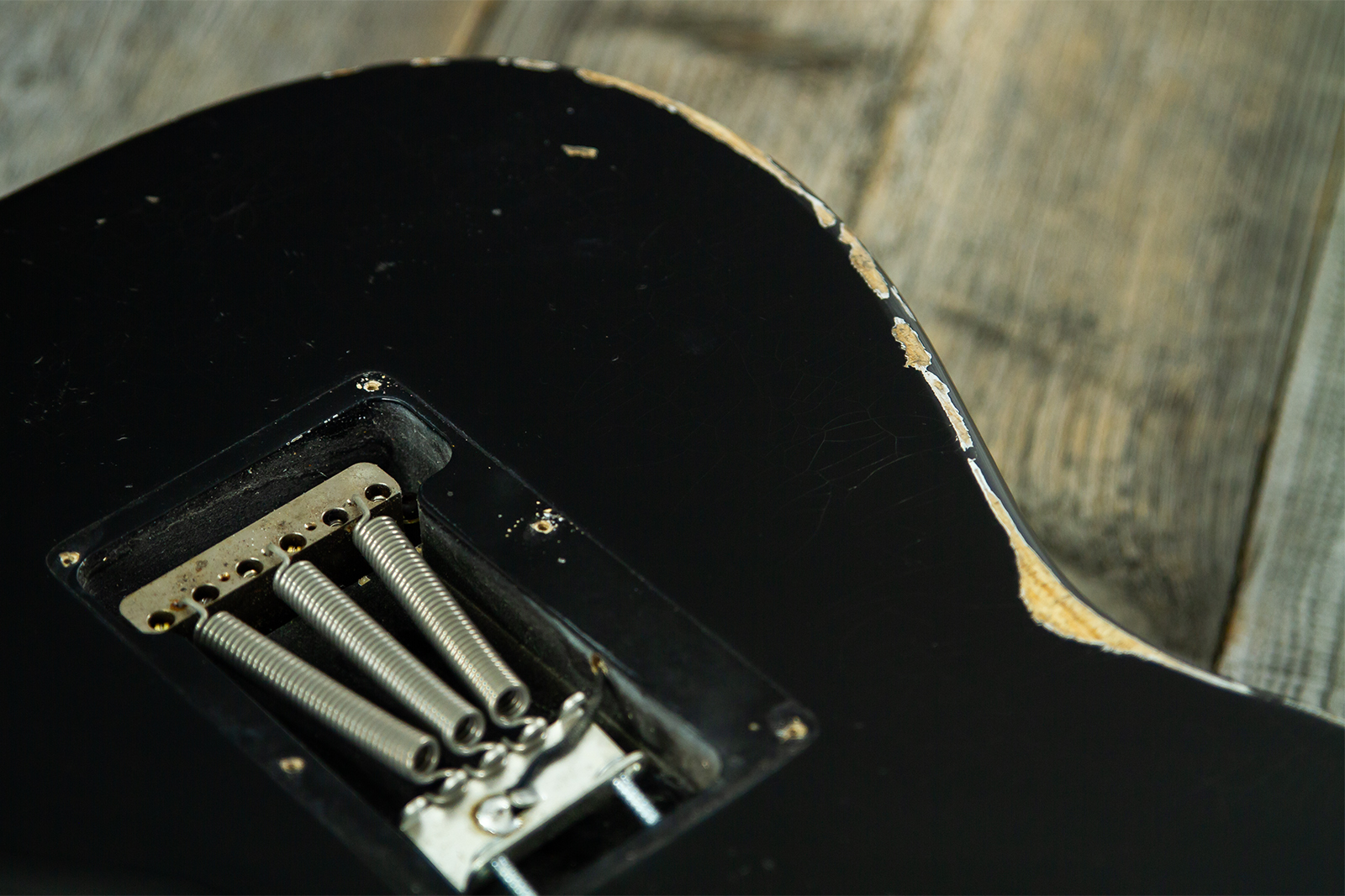 Haar Guitars Trad S Hss Amber Trem Rw #43517 - Aged Black - E-Gitarre in Str-Form - Variation 9