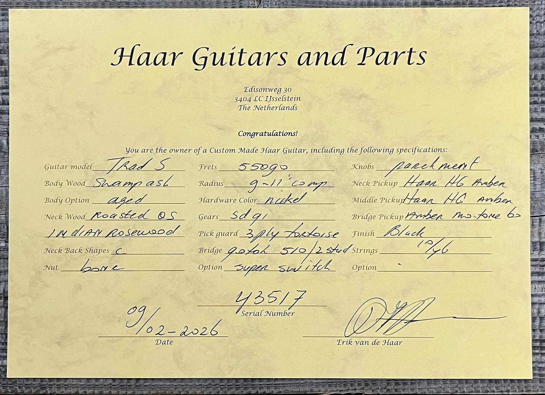 Haar Guitars Trad S Hss Amber Trem Rw #43517 - Aged Black - E-Gitarre in Str-Form - Variation 12