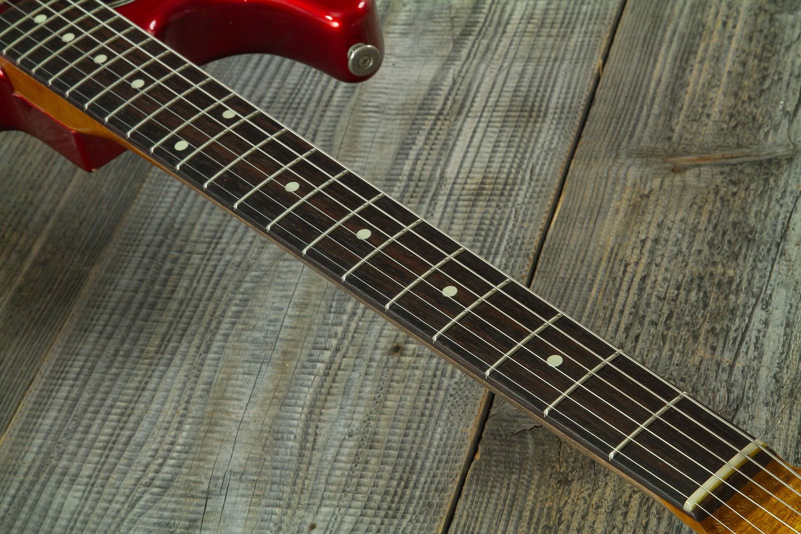 Haar Guitars Trad S Hss Lindy Fralin Trem Rw #43516 - Aged Candy Apple Red - E-Gitarre in Str-Form - Variation 6