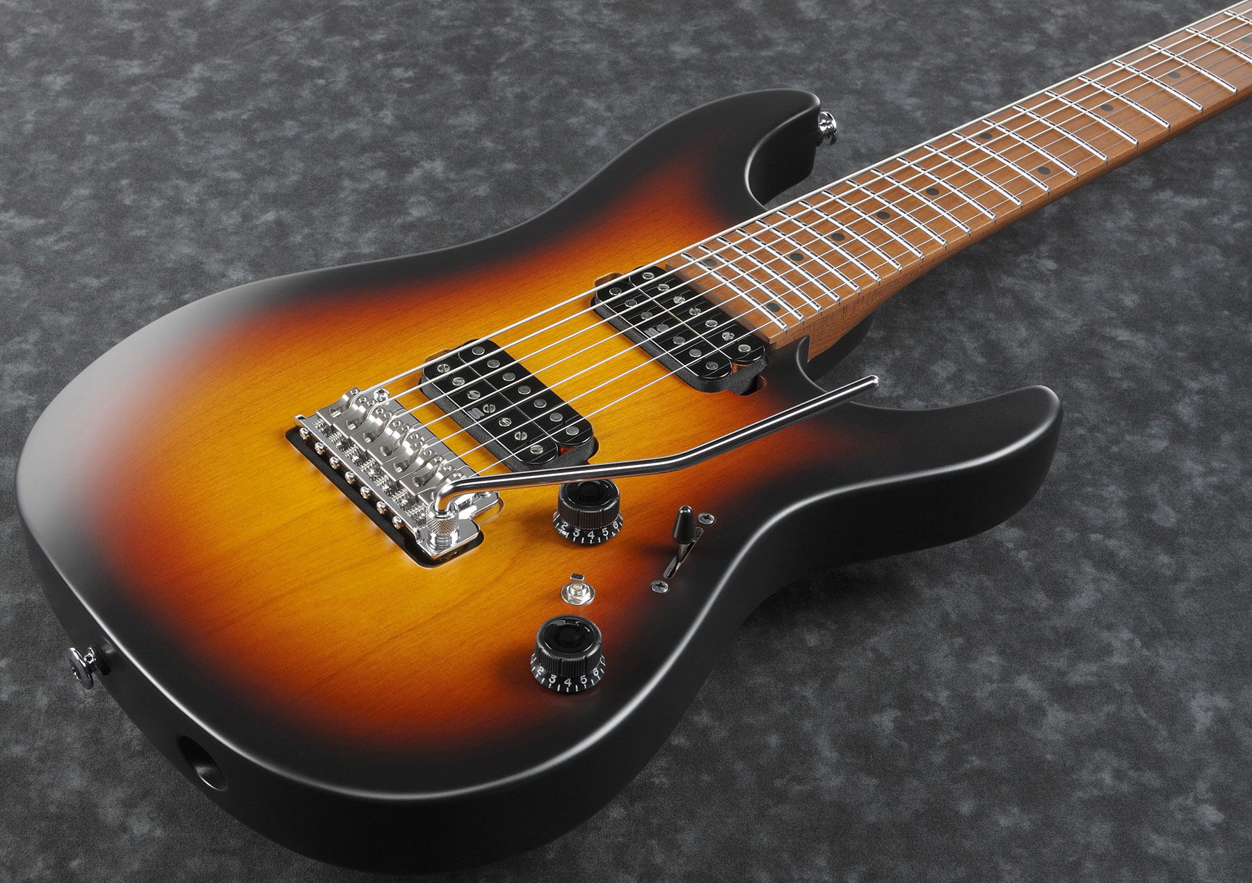 Ibanez Az24027 Tff Prestige Jap 7c Hh Seymour Duncan Trem Mn - Tri-fade Burst - 7-saitige E-Gitarre - Variation 2