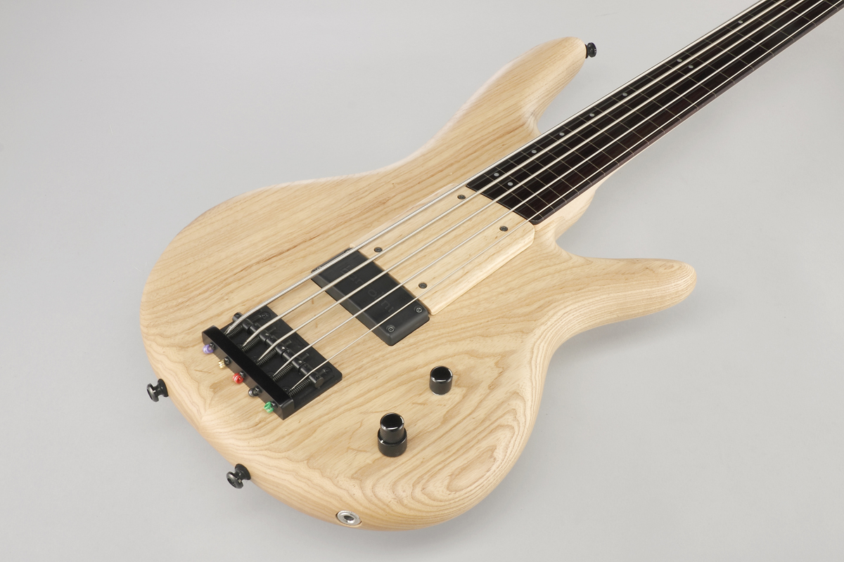 Ibanez Gary Willis Gwb1005 Ntf Prestige Japon Signature 5-cordes Active Eb - Natural Flat - Solidbody E-bass - Variation 5