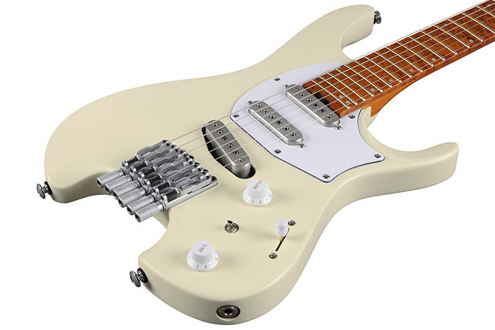 Ibanez Ichika Nito Ichi10 Vwm Quest Signature 3s Ht Mn - Vintage White Matte - E-Gitarre aus Metall - Variation 2