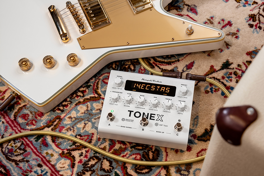 Ik Multimedia Tonex Pedal White Limited Ed - Gitarrenverstärker-Modellierungssimulation - Variation 12