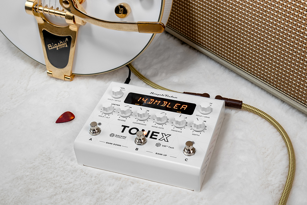 Ik Multimedia Tonex Pedal White Limited Ed - Gitarrenverstärker-Modellierungssimulation - Variation 8