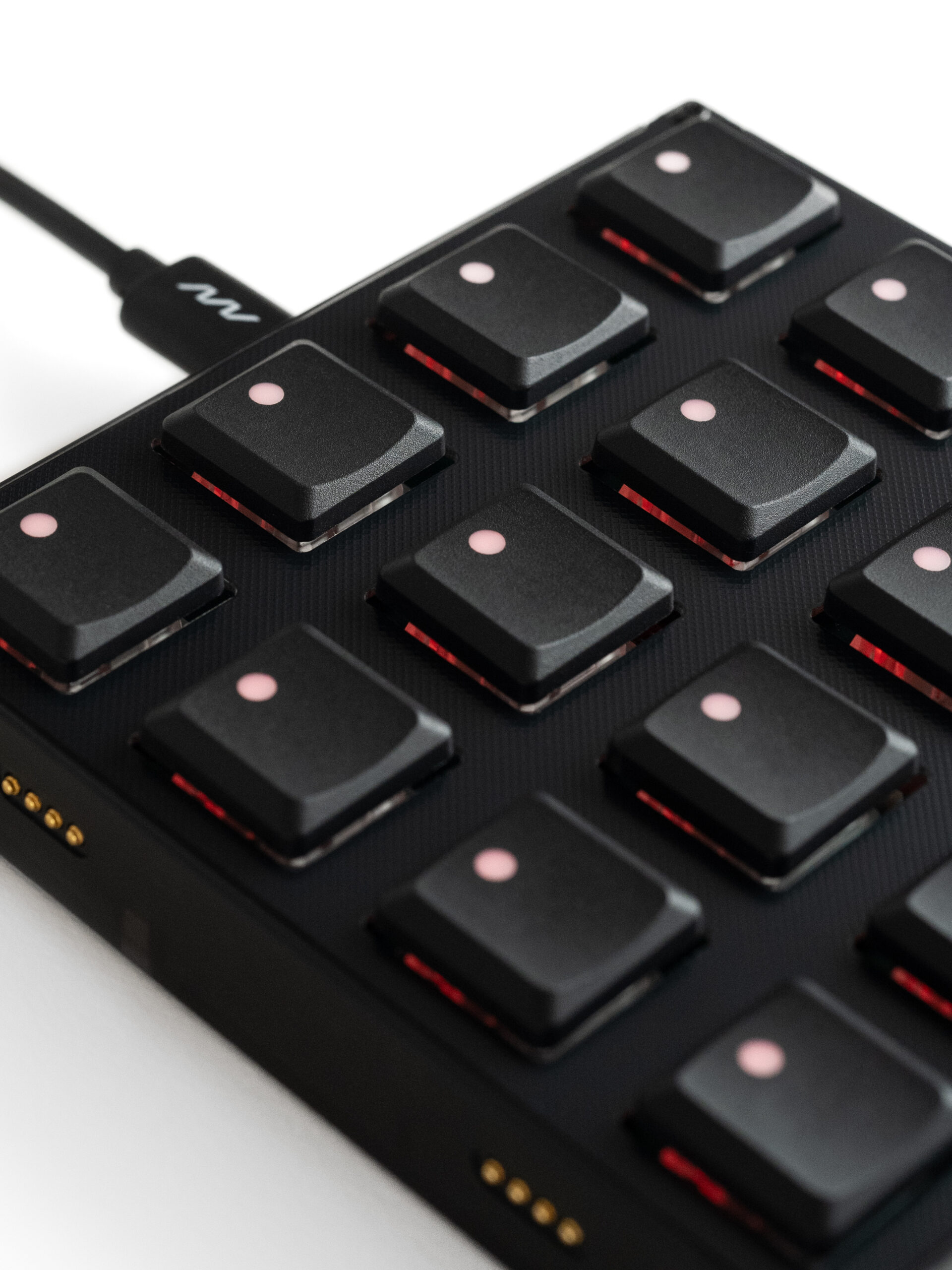 Intech Studio Grid Series 3 - Bu16 Mechanical - Midi Controller - Variation 3