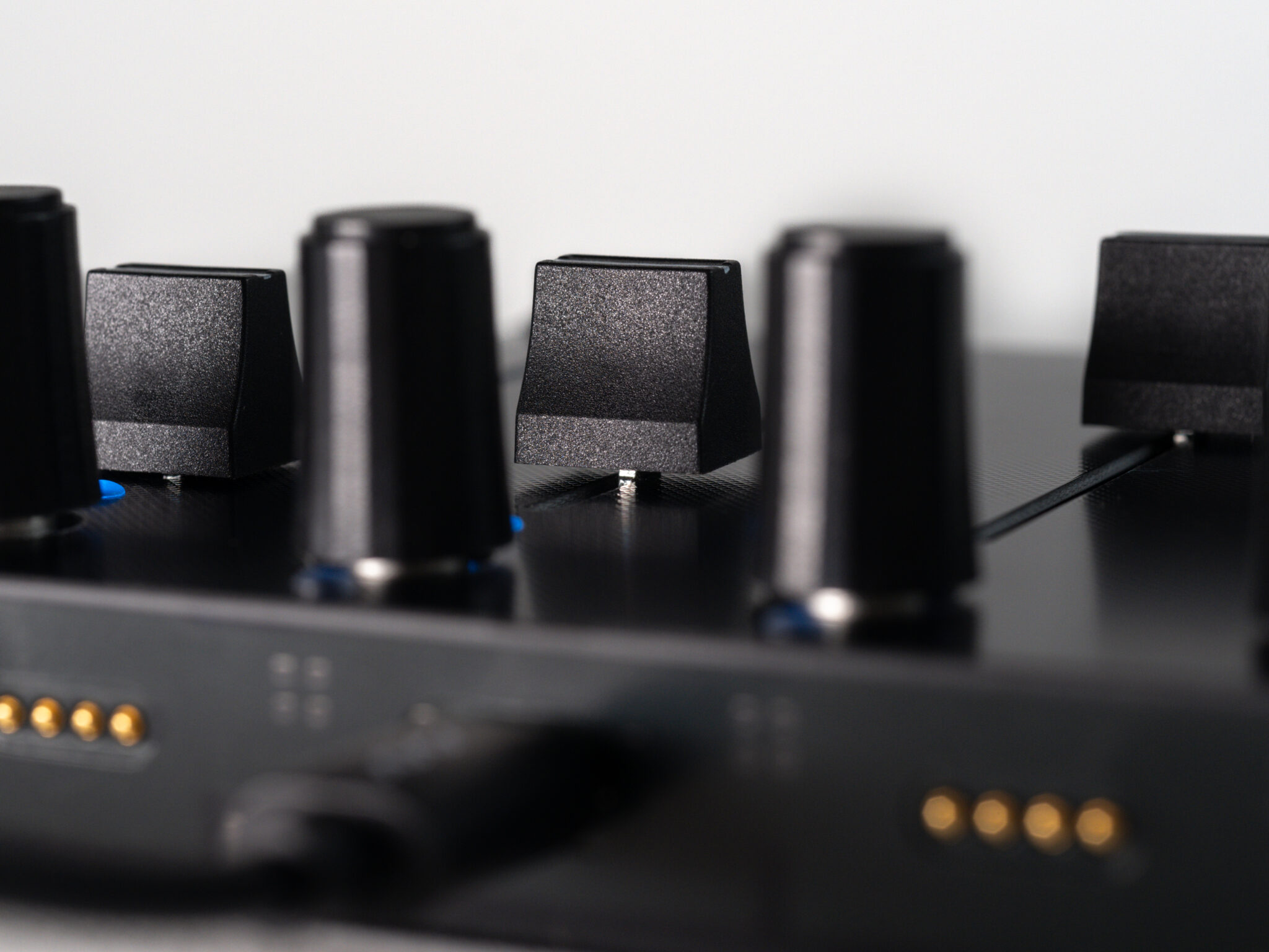 Intech Studio Grid Series 3 - Ef44 Detent - Midi Controller - Variation 5
