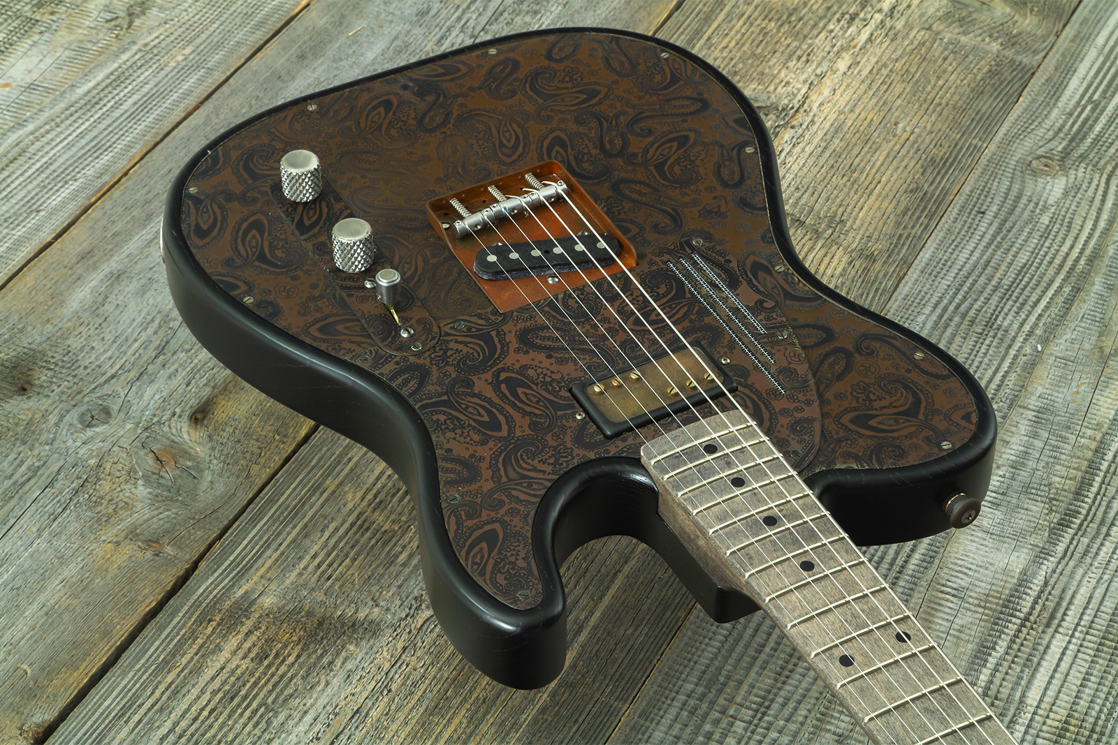 James Trussart Steeltopcaster Sh Ht Mn #26036 - Rust & Black Paisley Engraved - E-Gitarre in Teleform - Variation 2