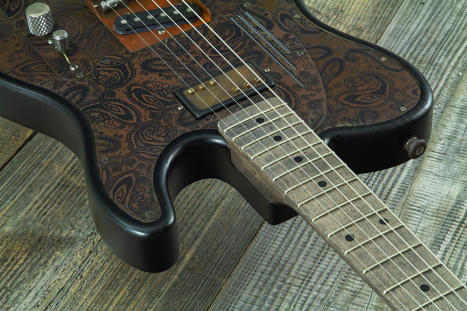 James Trussart Steeltopcaster Sh Ht Mn #26036 - Rust & Black Paisley Engraved - E-Gitarre in Teleform - Variation 6