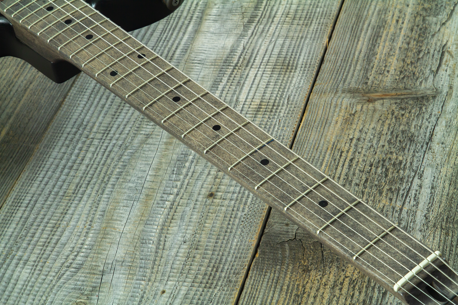 James Trussart Steeltopcaster Sh Ht Mn #26036 - Rust & Black Paisley Engraved - E-Gitarre in Teleform - Variation 7