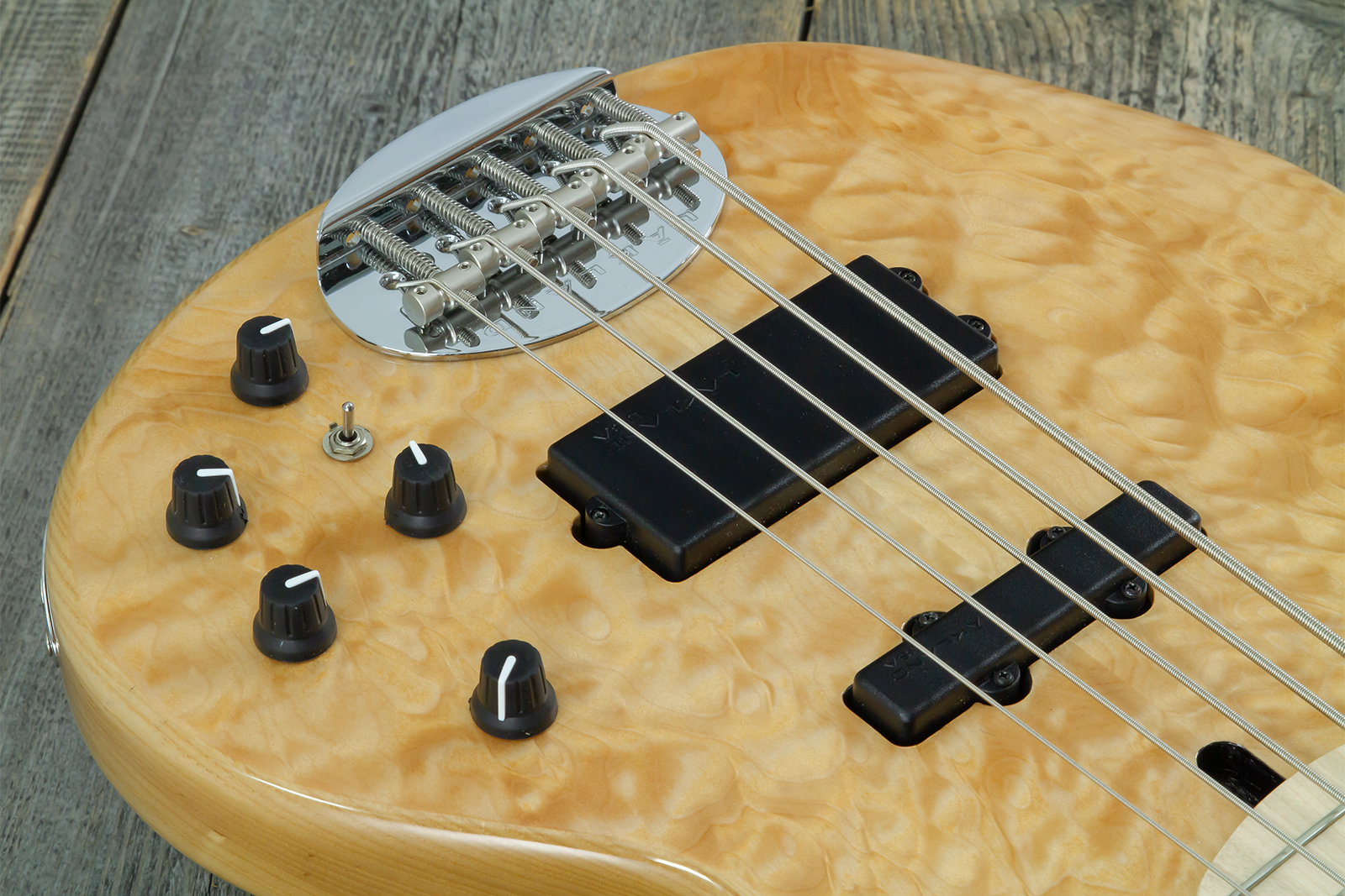 Lakland 55-02 Deluxe Qmt Skyline 5c Active Mn - Solidbody E-bass - Variation 3