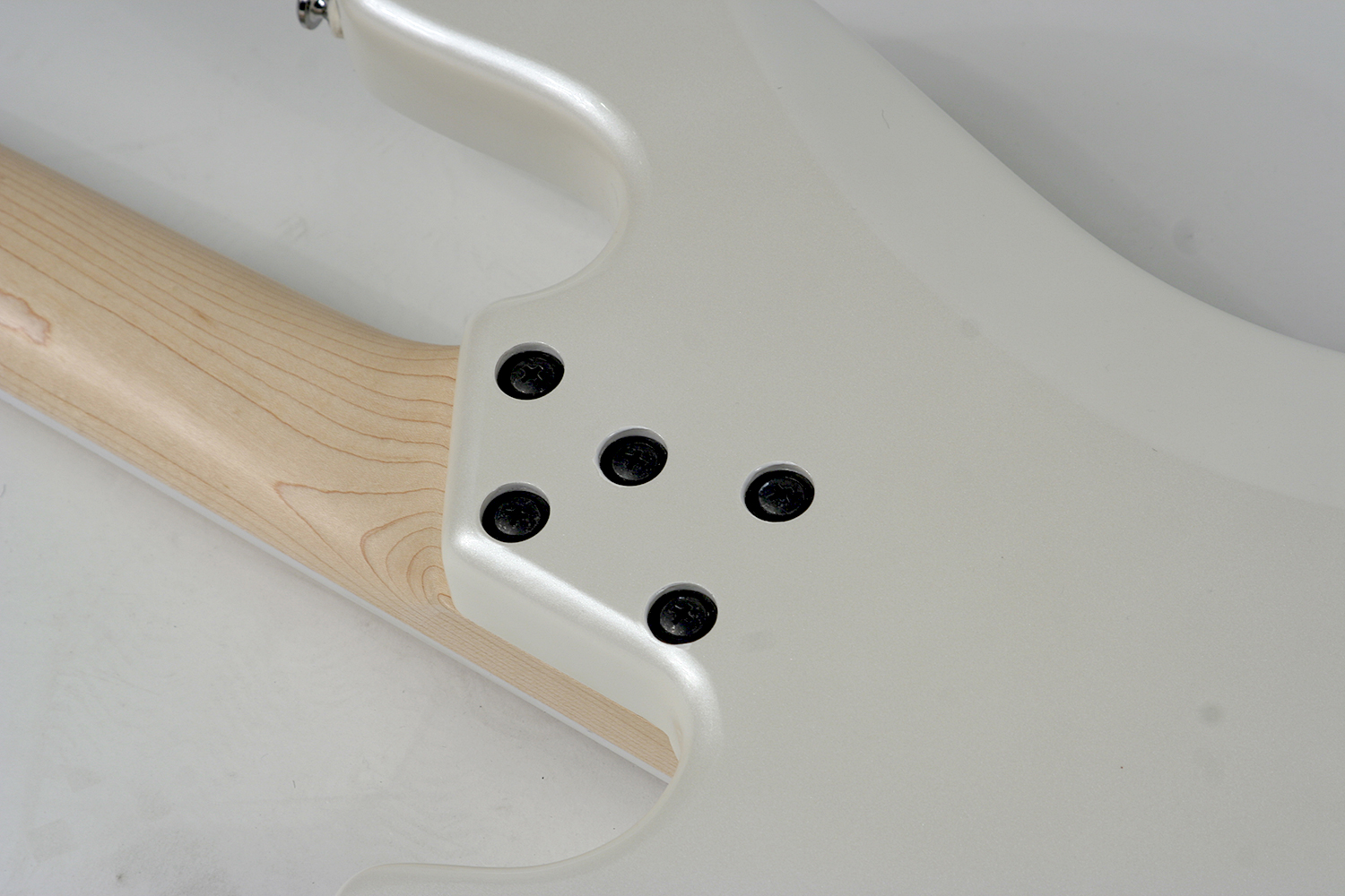 Lakland Darryl Jones Signature Dj4 Skyline 4 Cordes Mn White Pearl - Solidbody E-bass - Variation 3