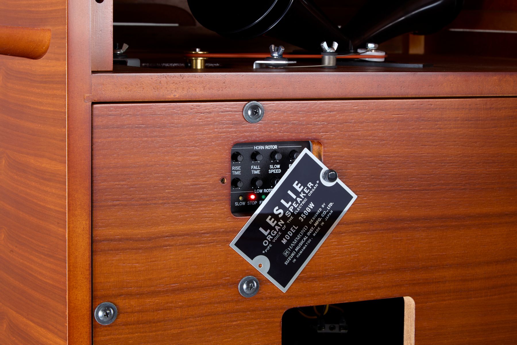 Leslie 3500w - Stereo Endstüfe - Variation 2