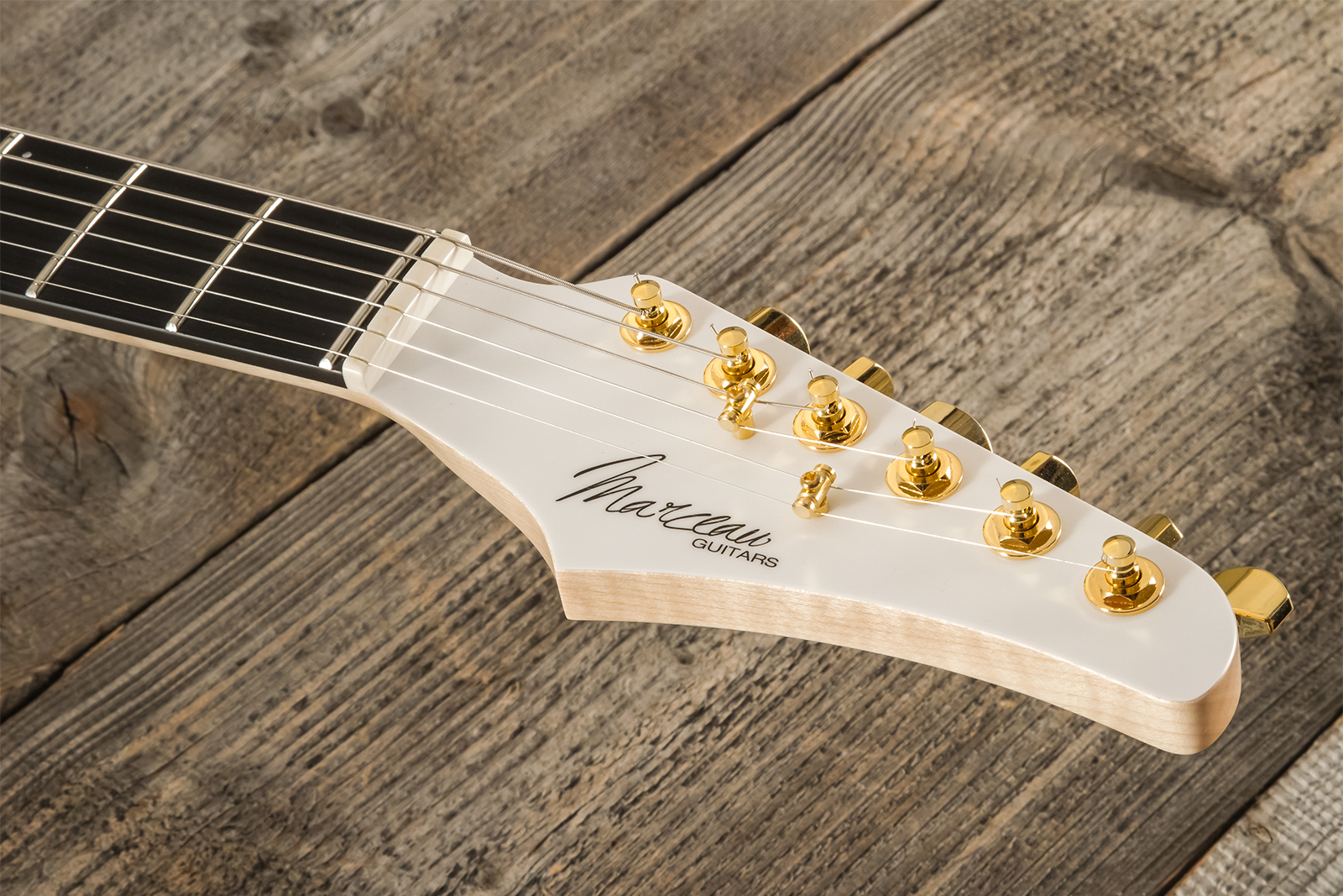 Marceau Guitars Fascinante Standard 2h Trem Ric #s17324 - Arctic White Satin - E-Gitarre in Str-Form - Variation 6