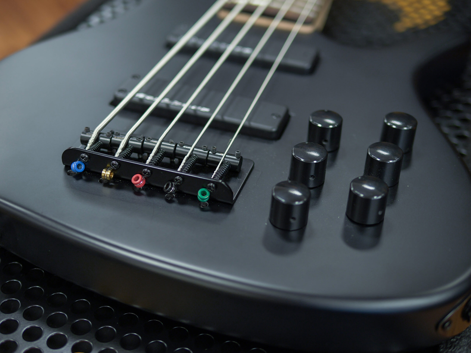 Markbass Mb Black Panther Gloxy 5c Bk Active Rw - Black - Solidbody E-bass - Variation 2