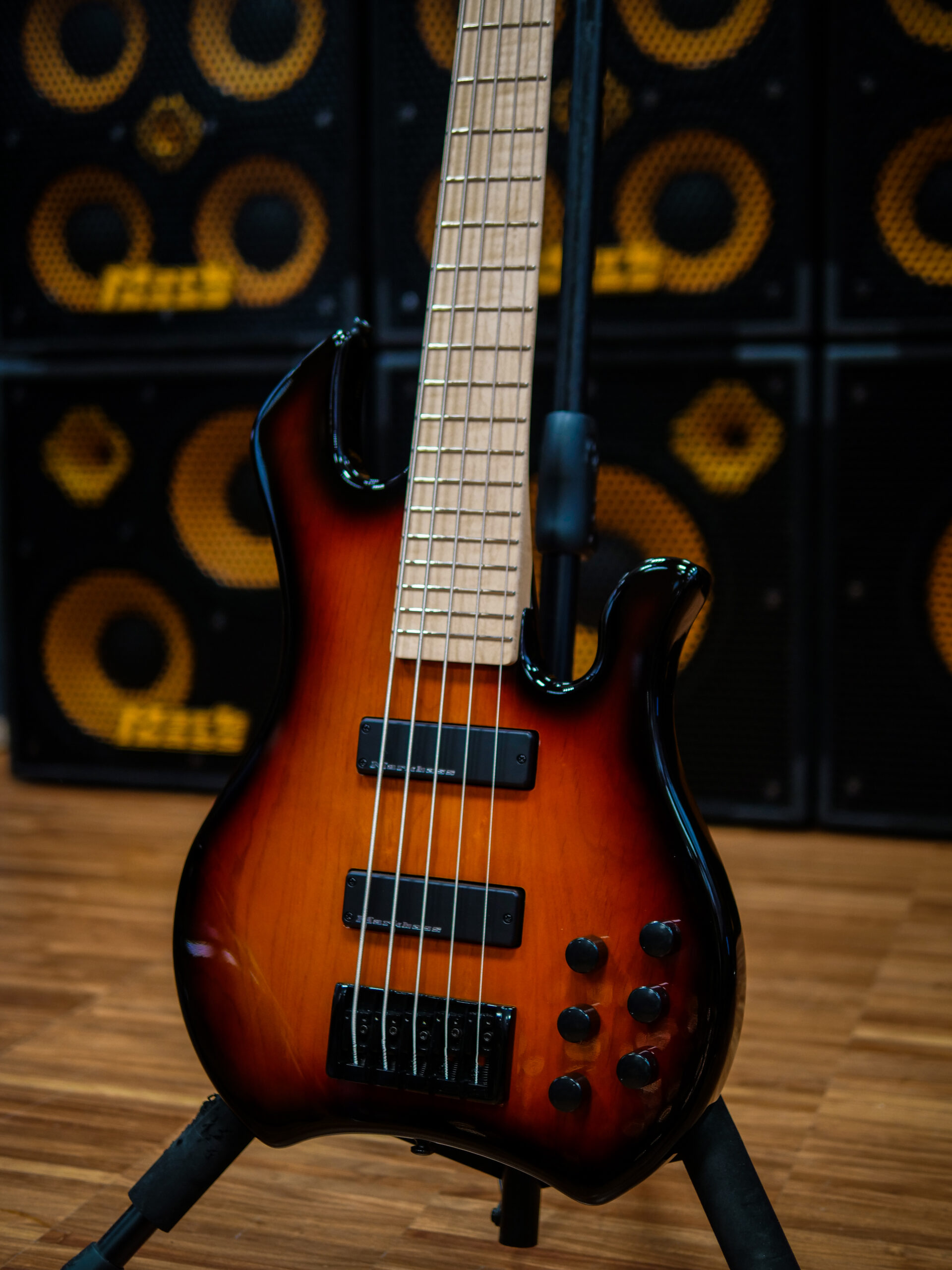 Markbass Mb Kimandu Bk Mp 5c Gloxy Active Mn - Tobacco Sunburst - Solidbody E-bass - Variation 2