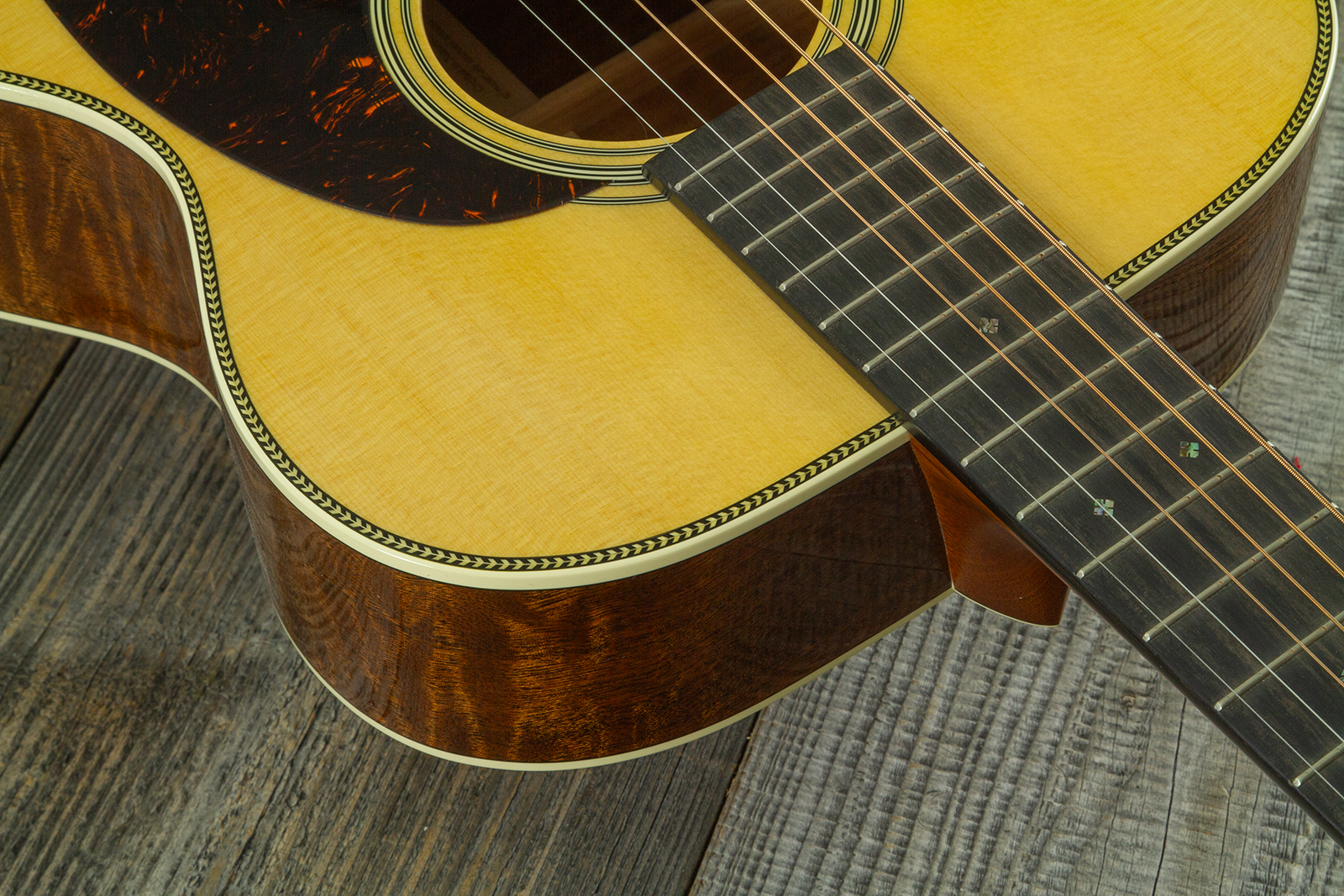 Martin Custom Shop 000 Shsc Epicea Sitka  / Quilted Sapele Eb #2964116 - Natural Aging Toner - Folk-Gitarre - Variation 4